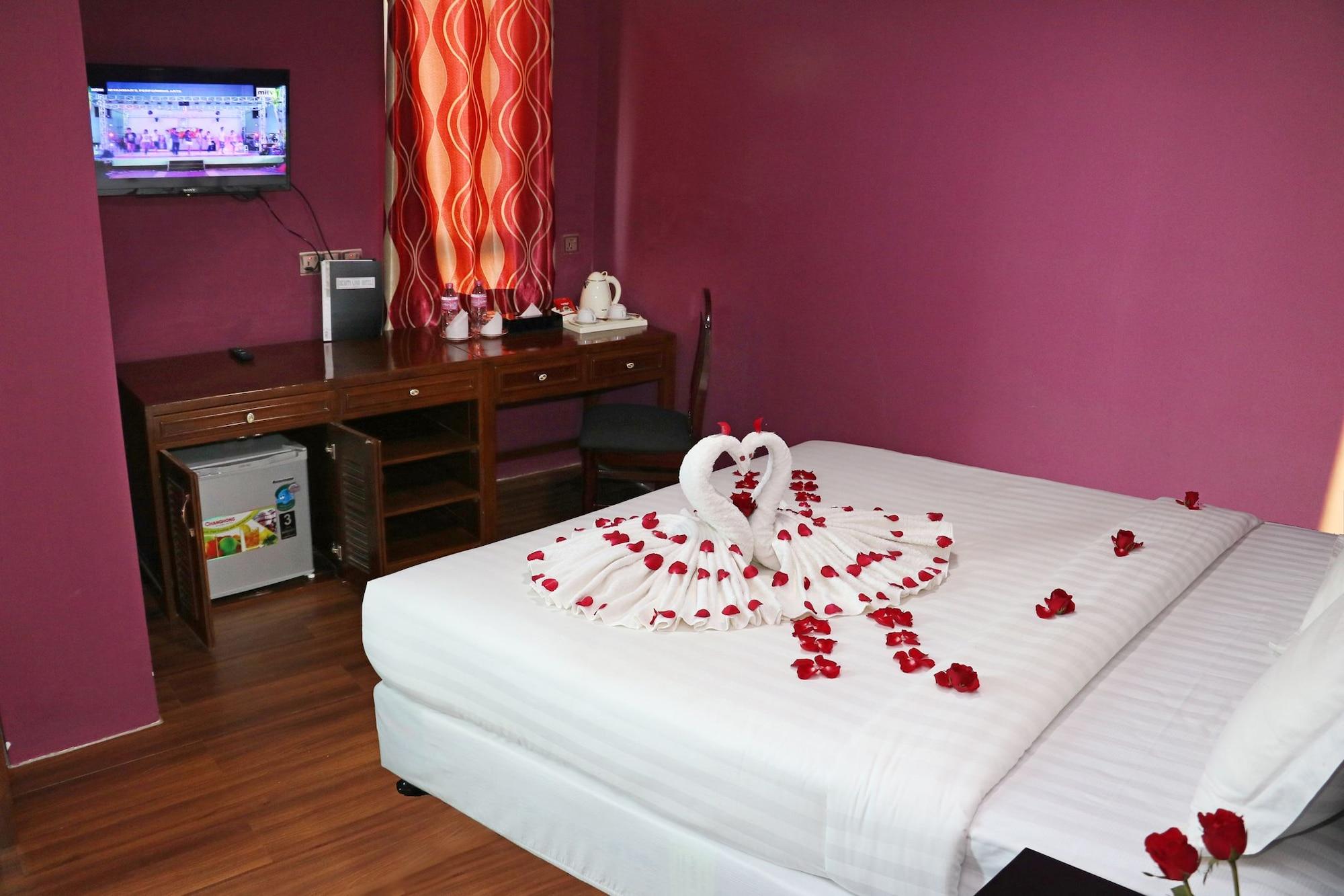 Beauty Land Hotel Янгон Экстерьер фото