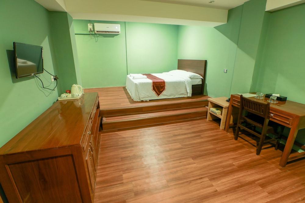 Beauty Land Hotel Янгон Экстерьер фото