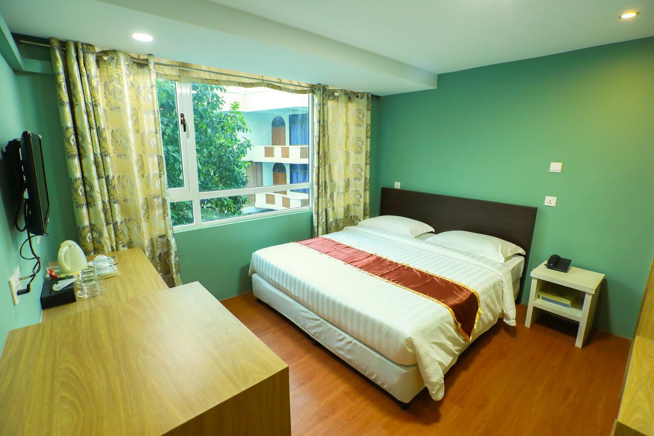 Beauty Land Hotel Янгон Экстерьер фото
